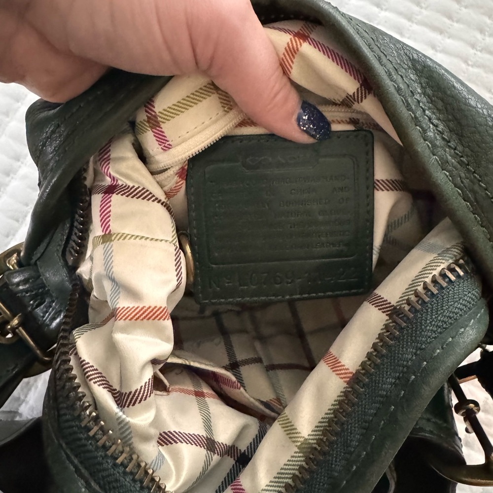 Coach Dark Green Leather Shoulder Bag - Picture 3 of 4